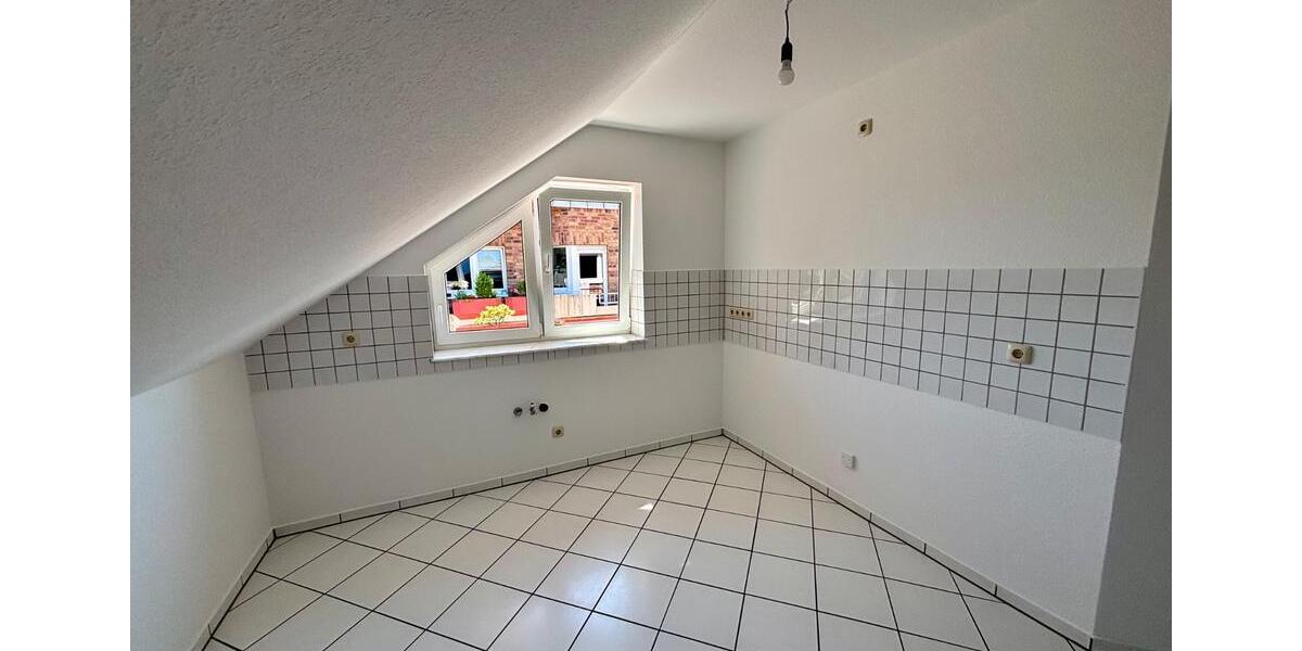 Dachgeschoßwohnung Euskirchen Dom-Esch - 2 Zimmer, 65 m&sup2;, 210.000&euro; | Angebot:27168874