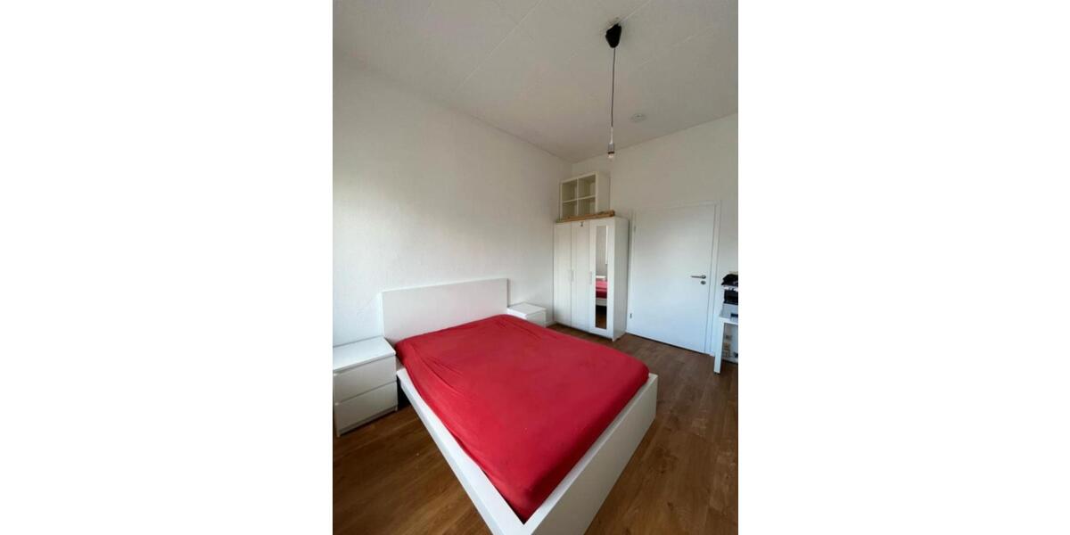 Etagenwohnung Bonn Gronau - 24 Zimmer, 230 m&sup2;, 250&euro; | Angebot:25239883