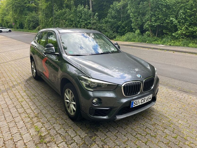BMW X1 268.000 km 9.999 € Königswinter 53639