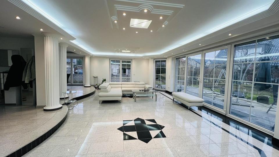 Mehrfamilienhaus, Wohnhaus Köln Lindenthal - 6 Zimmer, 266 m&sup2;, 3.150&euro; | Angebot:25756607