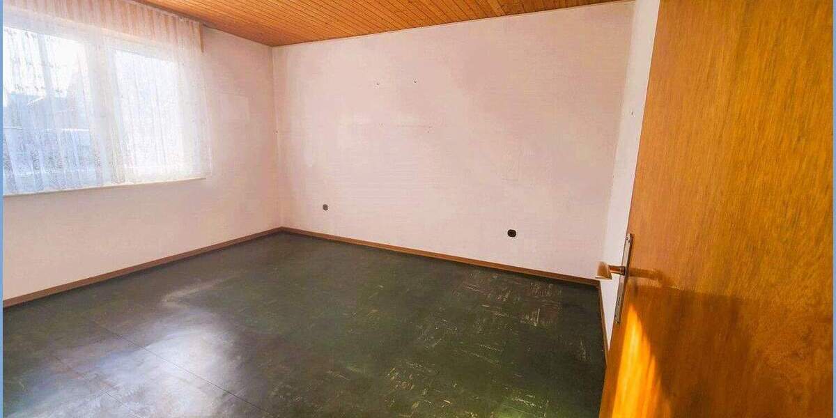 Einfamilienhaus Frechen Bachem - 7 Zimmer, 129 m&sup2;, 450.000&euro; | Angebot:24498571