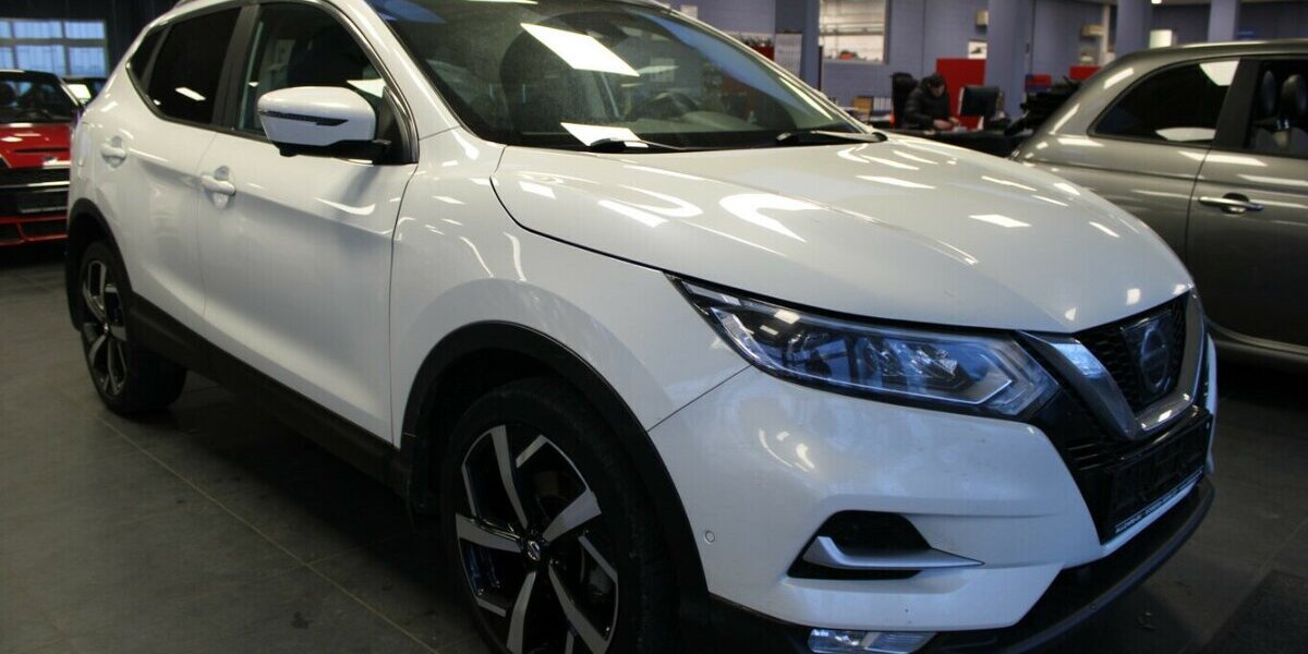 Nissan Qashqai 1.2 DIG-T 2WD Aut. - Panorma - 101.196 km 14.980 &euro; Euskirchen 53881