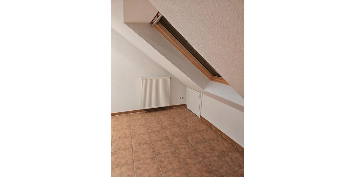 Dachgeschoßwohnung Königswinter - 2 Zimmer, 59 m&sup2;, 660&euro; | Angebot:24712298