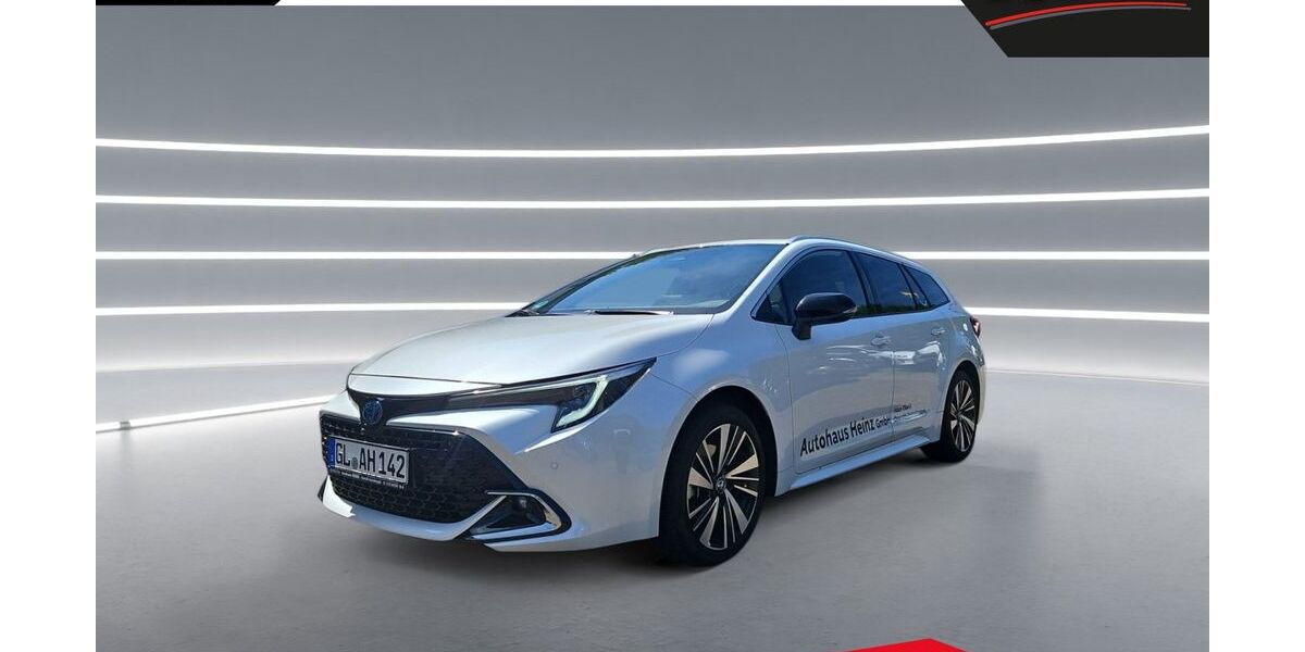 Toyota Corolla 4.500 km 33.990 &euro; Overath 51491