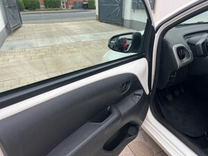 Toyota Aygo (X) 1,0-l-VVT-i x-play touch 94.000 km 6.690 &euro; Troisdorf 53844