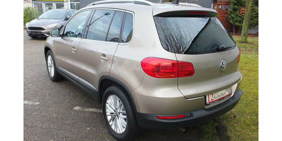 VW Tiguan WM26:CUP SPORT NAVI PARKPILOT TEMPOMAT 88.859 km 10.908 &euro; Köln 50858