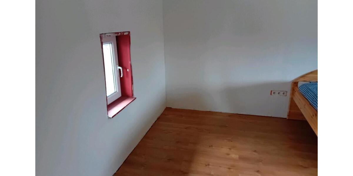 Einfamilienhaus Hennef (Sieg) - 7 Zimmer, 130 m&sup2;, 155.000&euro; | Angebot:24733420