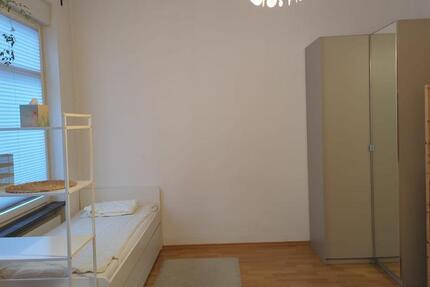 Wohnung Bonn Poppelsdorf - 21 Zimmer, 55 m&sup2;, 560&euro; | Angebot:24754583