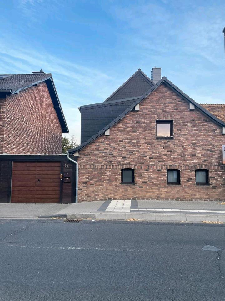 Eigentumswohnung 117qm mit kleinem Garten und großer Terrasse!