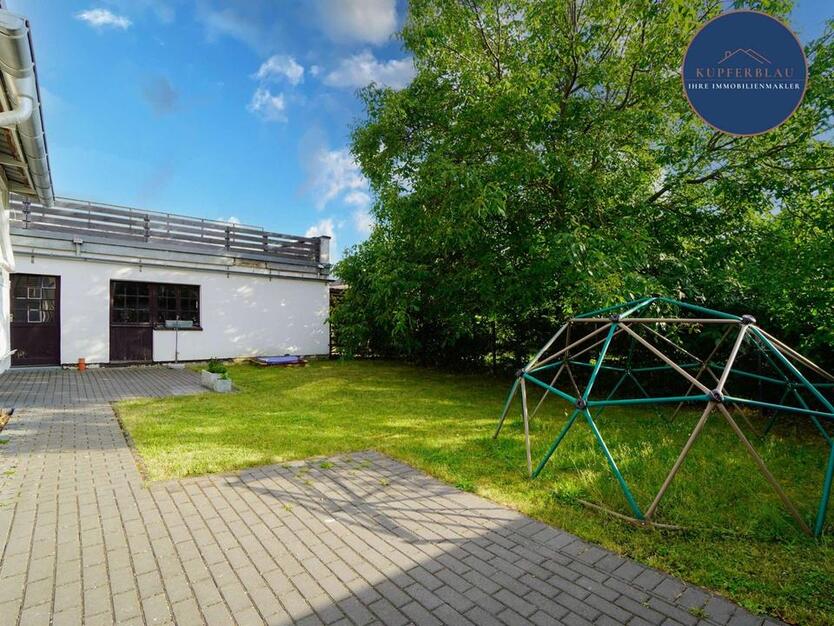 Mietshaus mit 3 SchlafZimmern, Home-Office-Bereich, Garten und Garage in Rheinbach