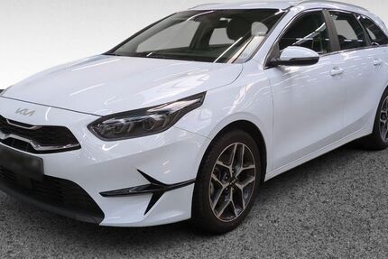 Kia ceed Sportswagon 13.600 km 24.680 &euro; Overath 51491
