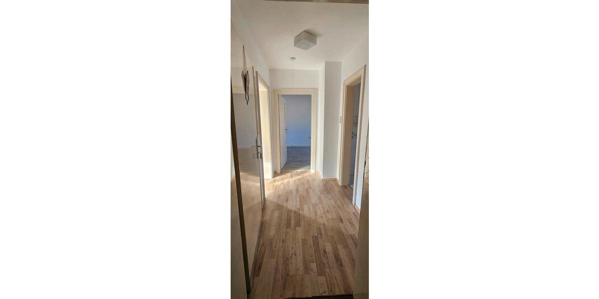 Etagenwohnung Bonn Tannenbusch - 2 Zimmer, 60 m&sup2;, 1.000&euro; | Angebot:26254915