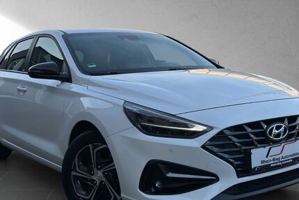Hyundai i30 92.000 km 12.970 &euro; Troisdorf 53840