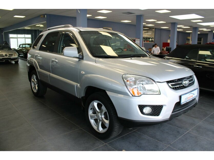 Kia Sportage 2.0 4WD EX 97.654 km 6.980 € Euskirchen 53881