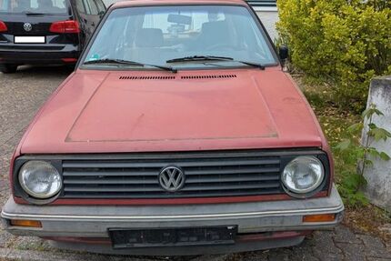 VW Golf 180.000 km 2.490 &euro; Swisttal 53913