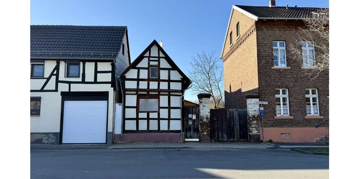 Einfamilienhaus Euskirchen / Roitzheim Roitzheim - 7 Zimmer, 191 m&sup2;, 199.000&euro; | Angebot:24536928