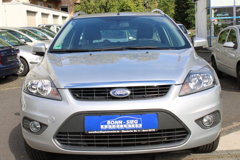 Ford Focus 52.003 km 5.800 € Bonn 53179