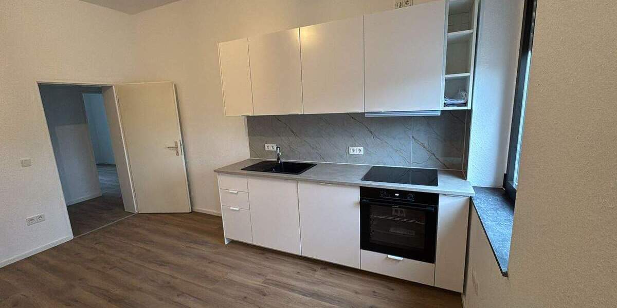 Modern renovierte 3-Zimmer-Wohnung mit neuer Einbauküche – Nähe Köln 3 zimmer