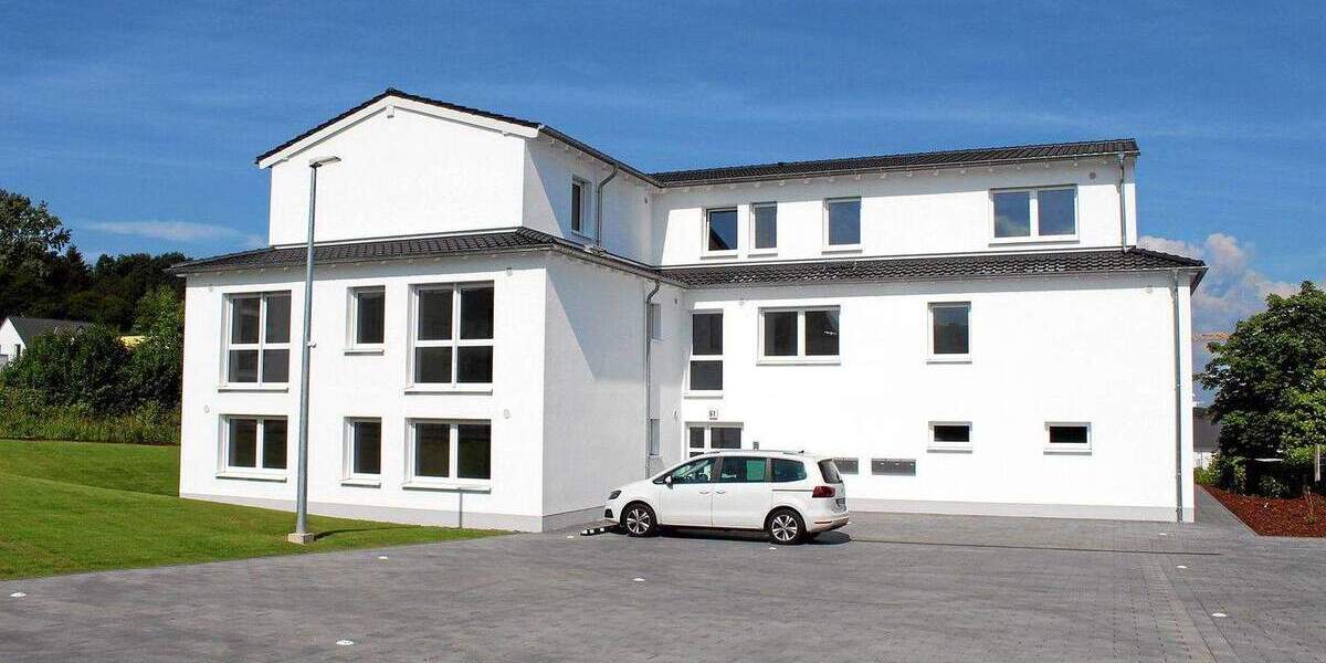 Etagenwohnung Königswinter Thomasberg - 3 Zimmer, 94 m&sup2;, 1.240&euro; | Angebot:24376522