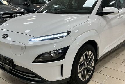 Hyundai KONA 25.648 km 16.400 € Bonn 53227
