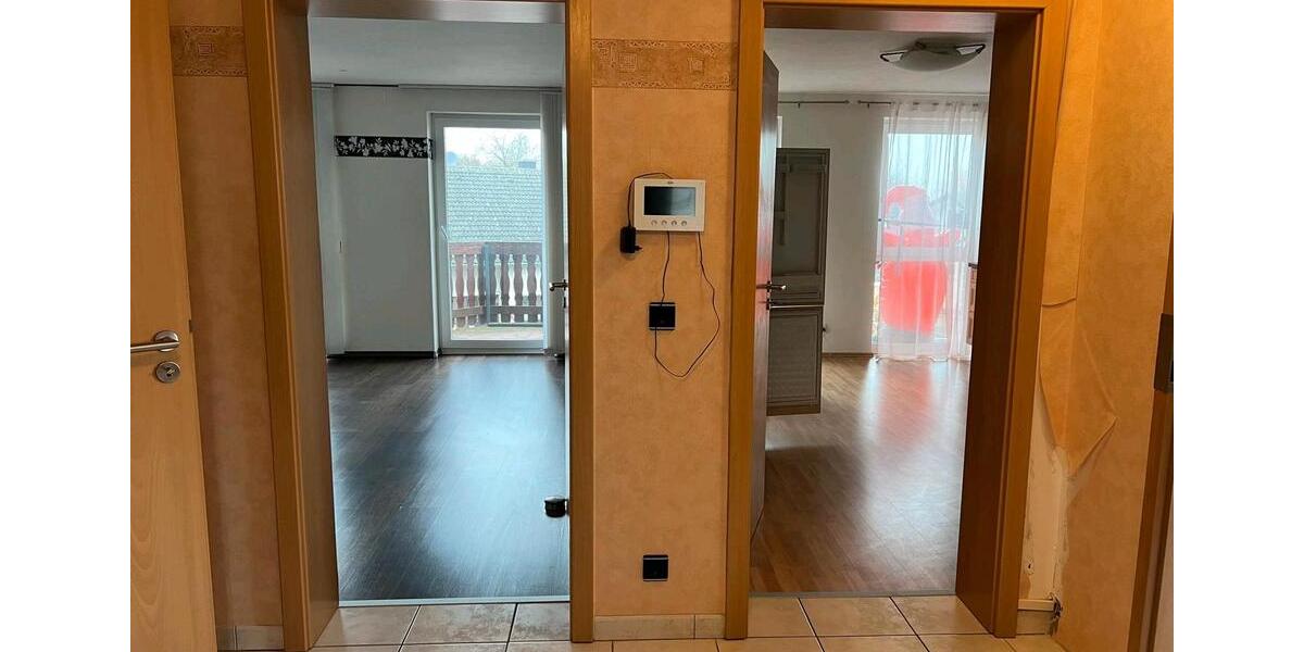 Etagenwohnung Swisttal - 3 Zimmer, 90 m&sup2;, 1.150&euro; | Angebot:24222477