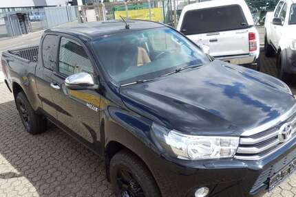 Toyota Hilux 102.890 km 33.300 &euro; Bergisch Gladbach 51469