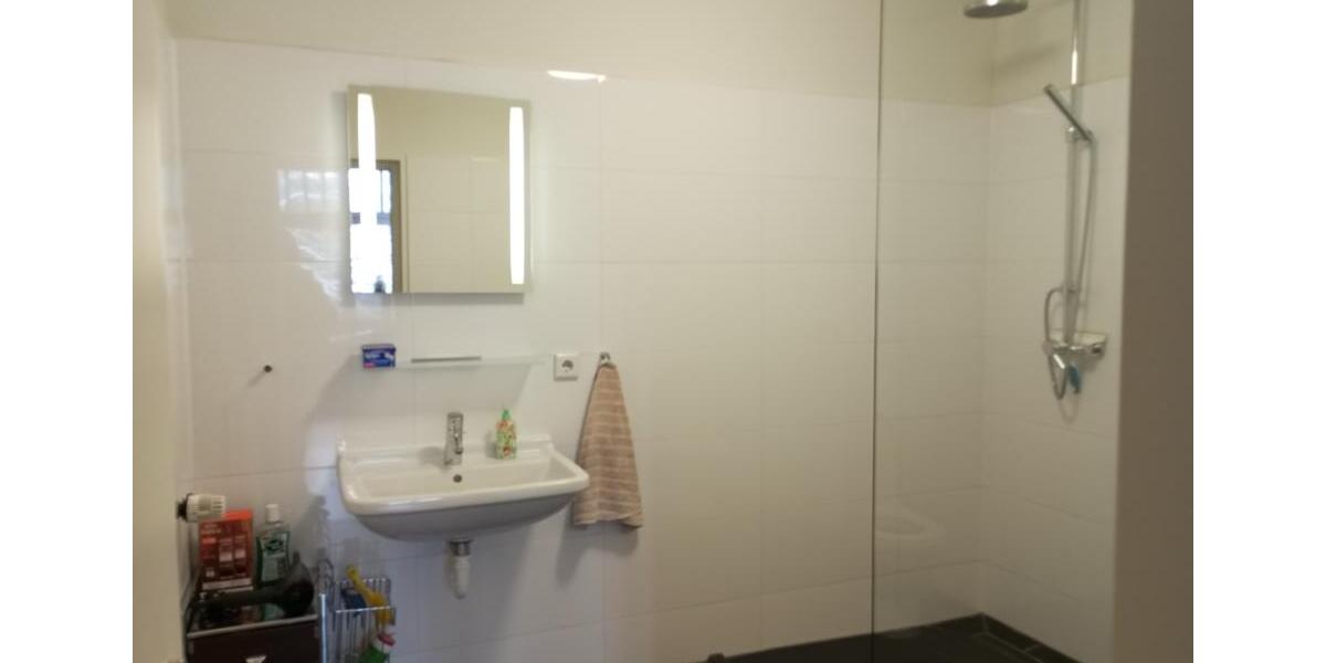 Erdgeschoßwohnung Bonn Gronau - 1 Zimmer, 48 m&sup2;, 1.200&euro; | Angebot:25850357