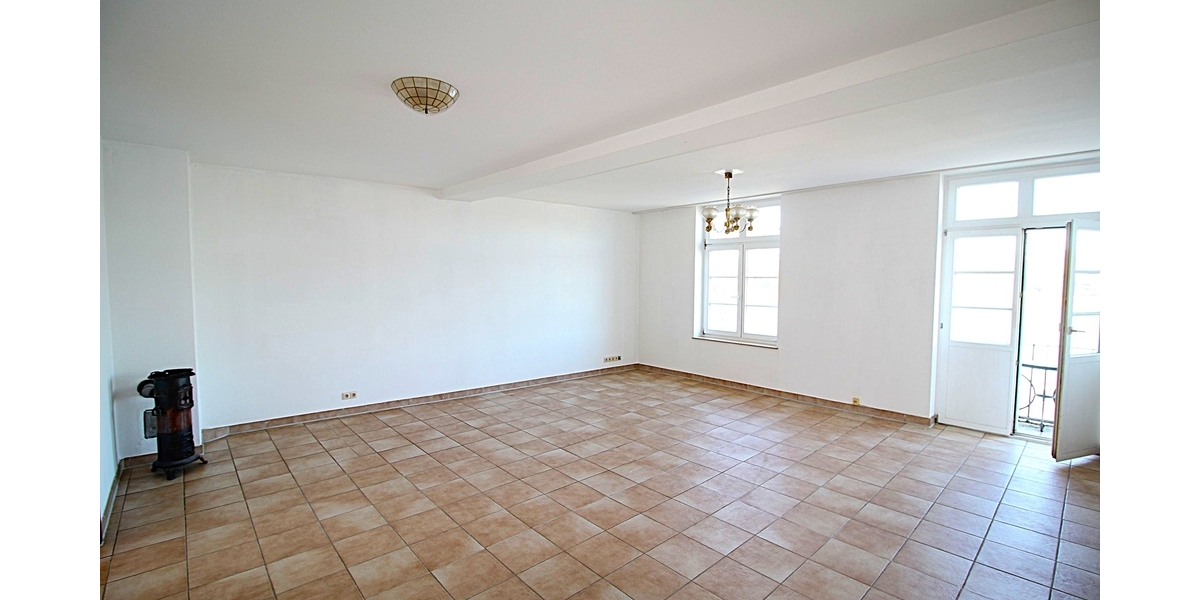 Erste Reihe Rheinblick! Sofort beziehbare zwei Zimmer mit kleinem Balkon, Stellplatz und Garage. TOP - Etagenwohnung Königswinter | Angebot:26948143