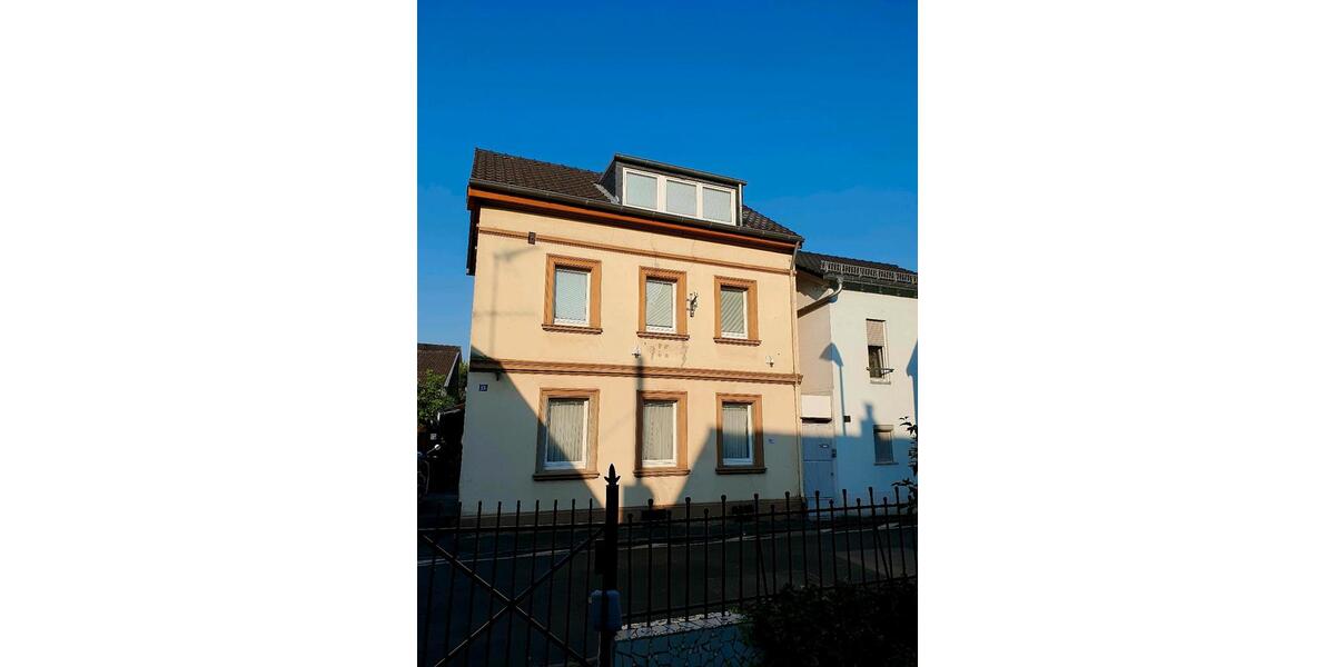 Einfamilienhaus Bonn Lannesdorf - 6.5 Zimmer, 140 m&sup2;, 490.000&euro; | Angebot:24842875