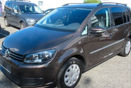 VW Touran 156.723 km 7.200 € Hennef 53773