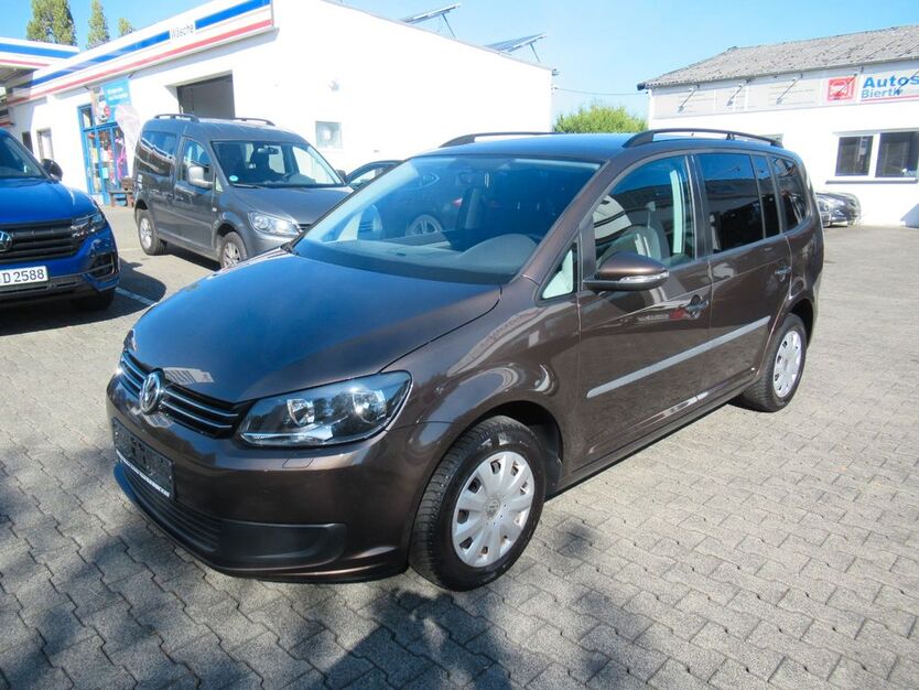 VW Touran 156.723 km 7.200 € Hennef 53773