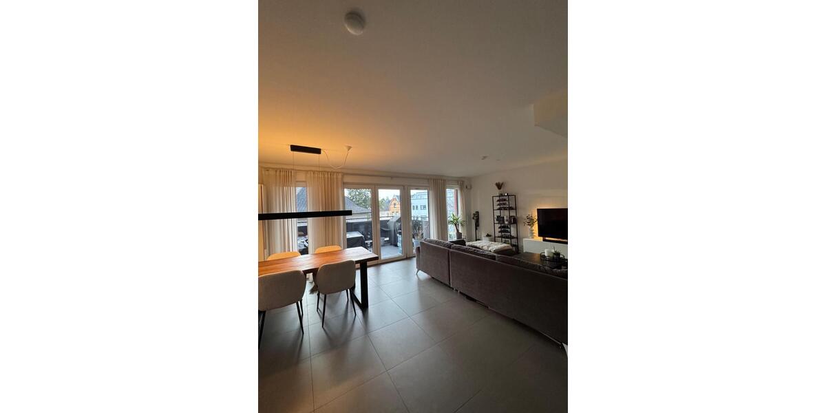 Etagenwohnung Hennef (Sieg) - 2 Zimmer, 67 m&sup2;, 1.150&euro; | Angebot:24817244