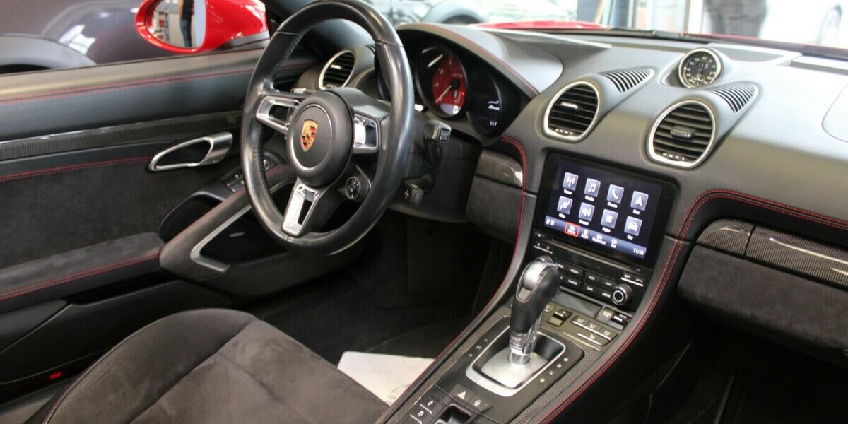 Porsche Boxster 718 GTS Sport-/AGA/Chrono/Design 73.299 km 61.480 &euro; Euskirchen 53881