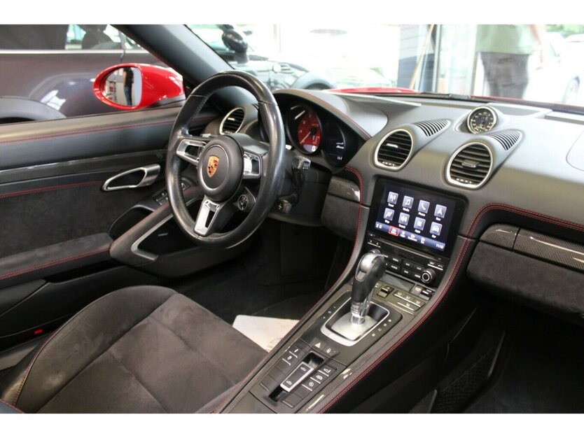 Porsche Boxster 718 GTS Sport-/AGA/Chrono/Design 73.299 km 63.980 € Euskirchen 53881