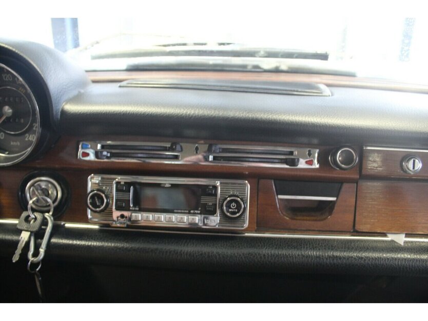 Mercedes-Benz 280 SE W180 - OLDTIMER 54.892 km 19.980 € Euskirchen 53881