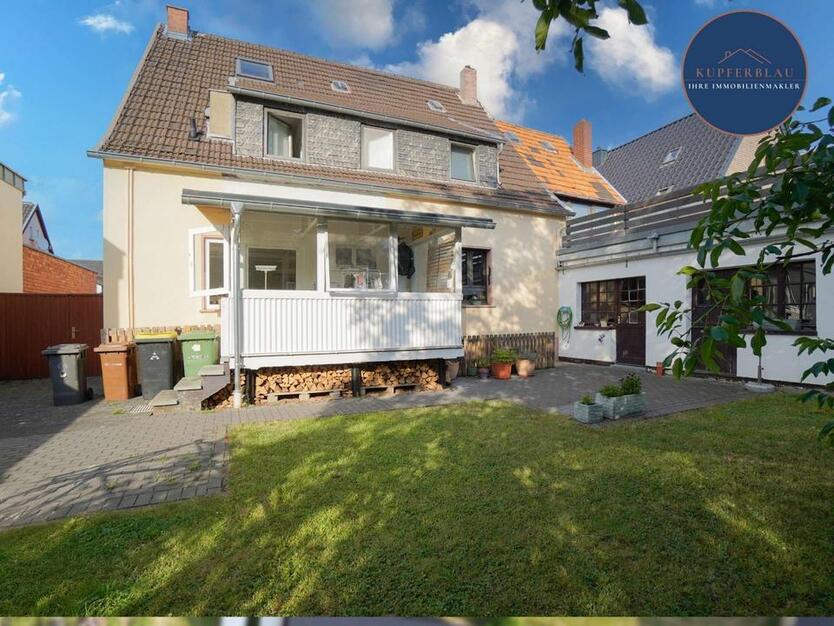 Mietshaus mit 3 SchlafZimmern, Home-Office-Bereich, Garten und Garage in Rheinbach