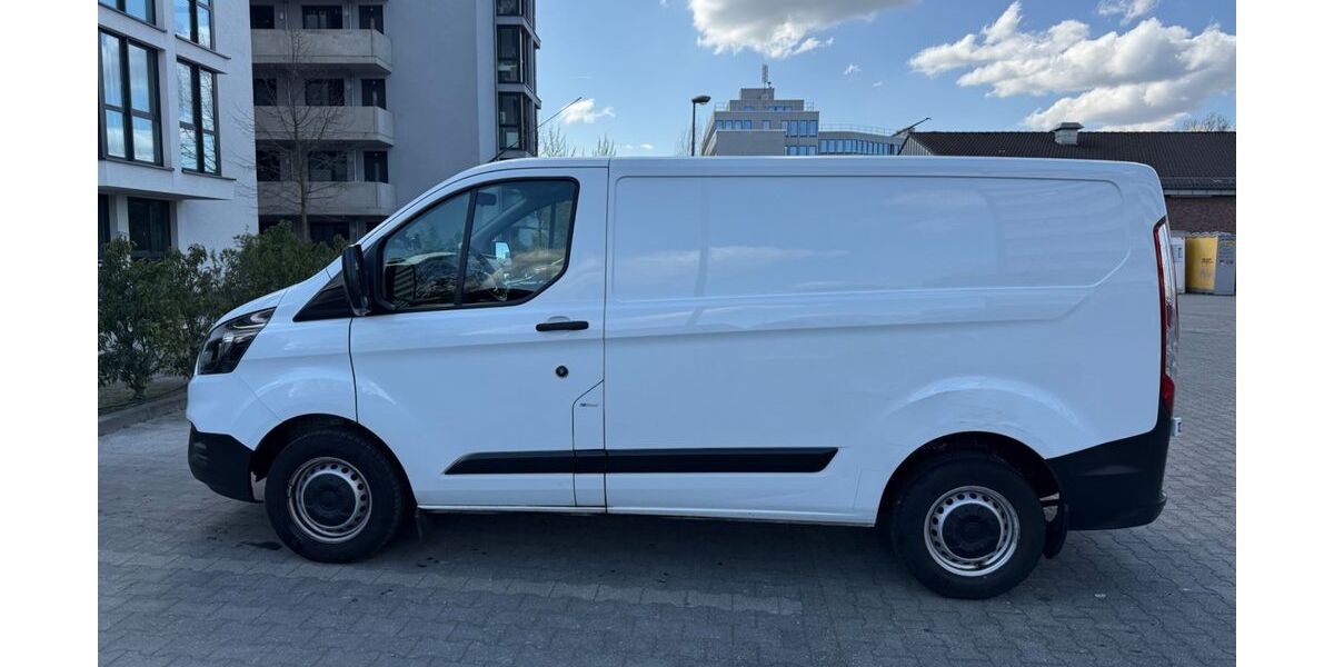 Ford Transit Custom 154.000 km 7.973 &euro; Köln 50825