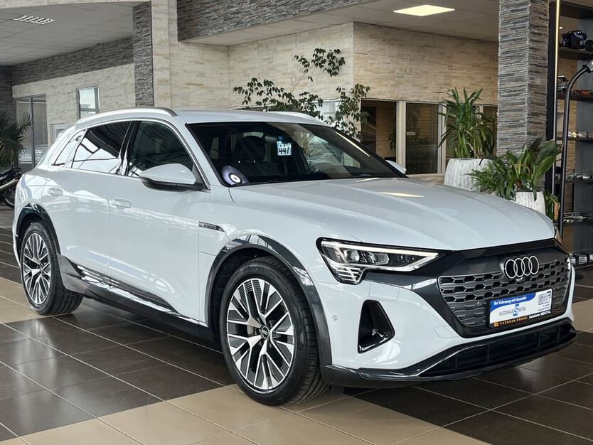 Audi Q8 e-tron 34.980 km 54.500 € Eitorf 53783