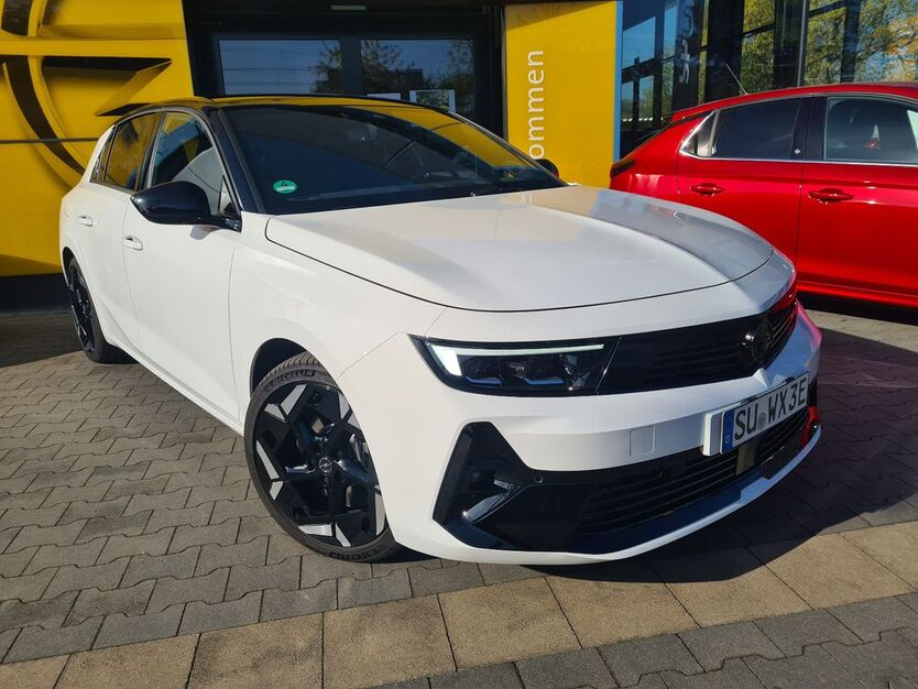 Opel Astra 9.990 km 30.880 € Bornheim 53332