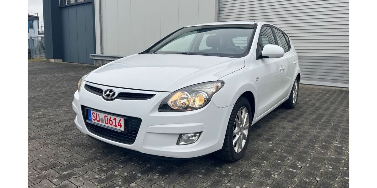 Hyundai i30 155.000 km 3.900 &euro; Remagen 53424