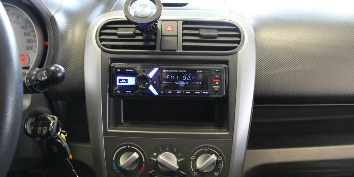 Suzuki Splash 1.0 - 5-Türig - Klima - 61.891 km 3.980 &euro; Euskirchen 53881