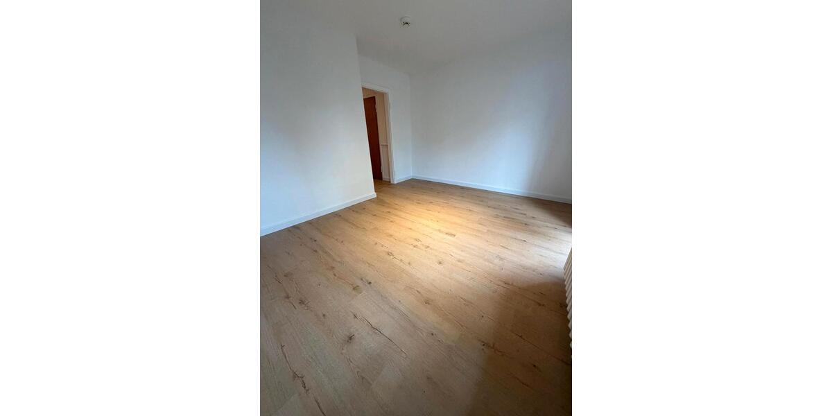 Hochparterre Köln Mülheim - 1 Zimmer, 28 m&sup2;, 850&euro; | Angebot:26464216