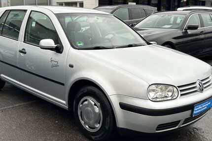 VW Golf 251.650 km 900 &euro; Königswinter 53639