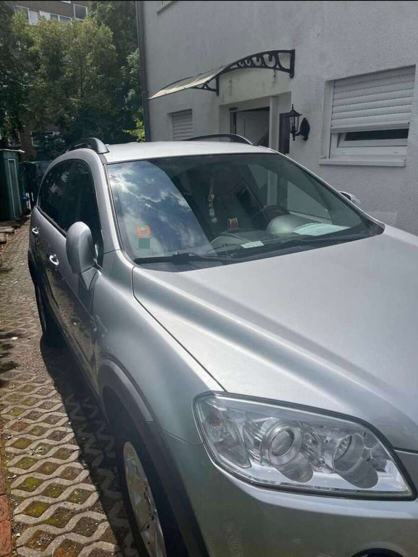 Chevrolet Captiva 109.000 km 5.800 € Bergisch Gladbach 51429