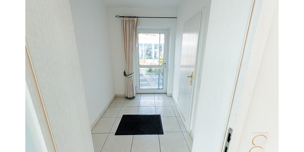 Wohnung mit Panoramablick auf den Rhein - Erdgeschoßwohnung Königswinter Altstadt - City | Angebot:24427721
