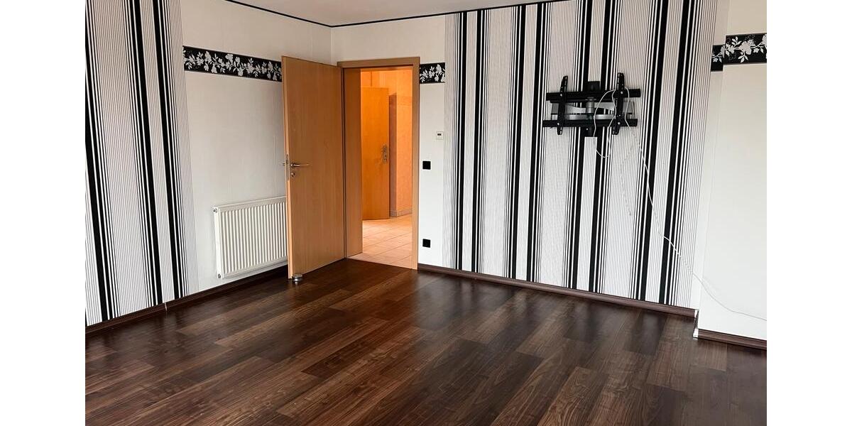 Etagenwohnung Swisttal - 3 Zimmer, 90 m&sup2;, 1.150&euro; | Angebot:25269425
