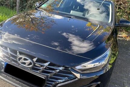 Hyundai i30 25.500 km 22.499 € Köln 50969