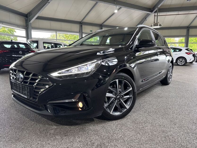 Hyundai i30 77.965 km 17.880 € Troisdorf 53842