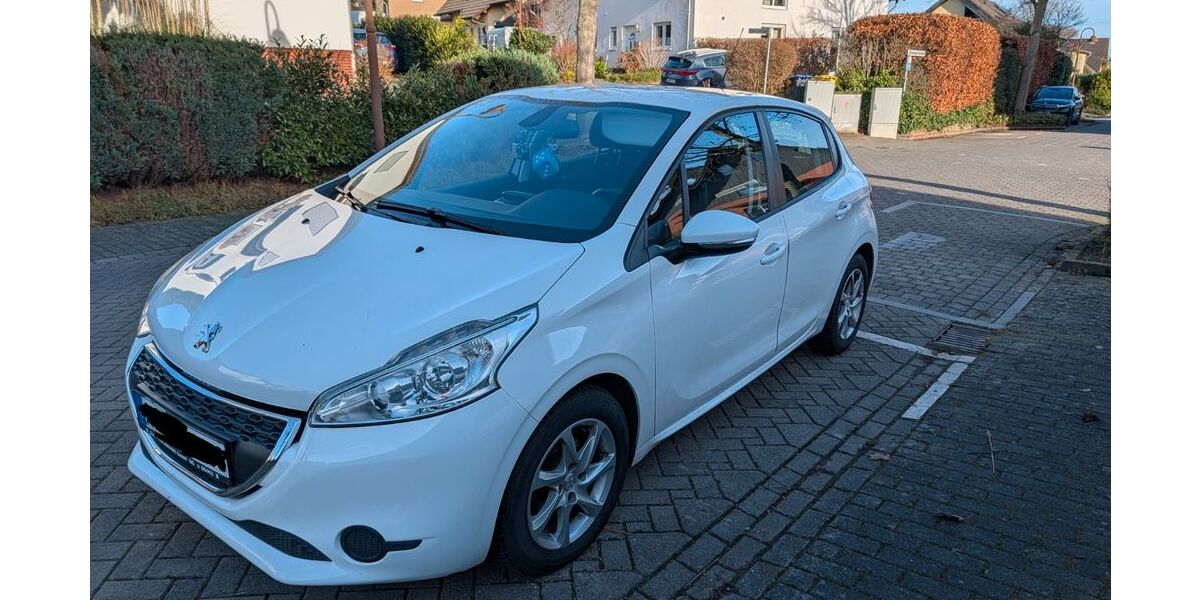 Peugeot 208 72.000 km 5.750 &euro; Grafschaft 53501