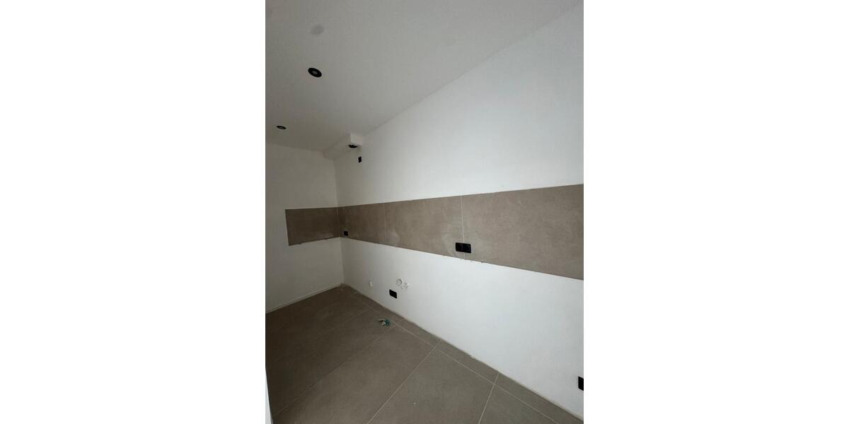 Etagenwohnung Hennef (Sieg) - 3 Zimmer, 80 m&sup2;, 950&euro; | Angebot:25632983